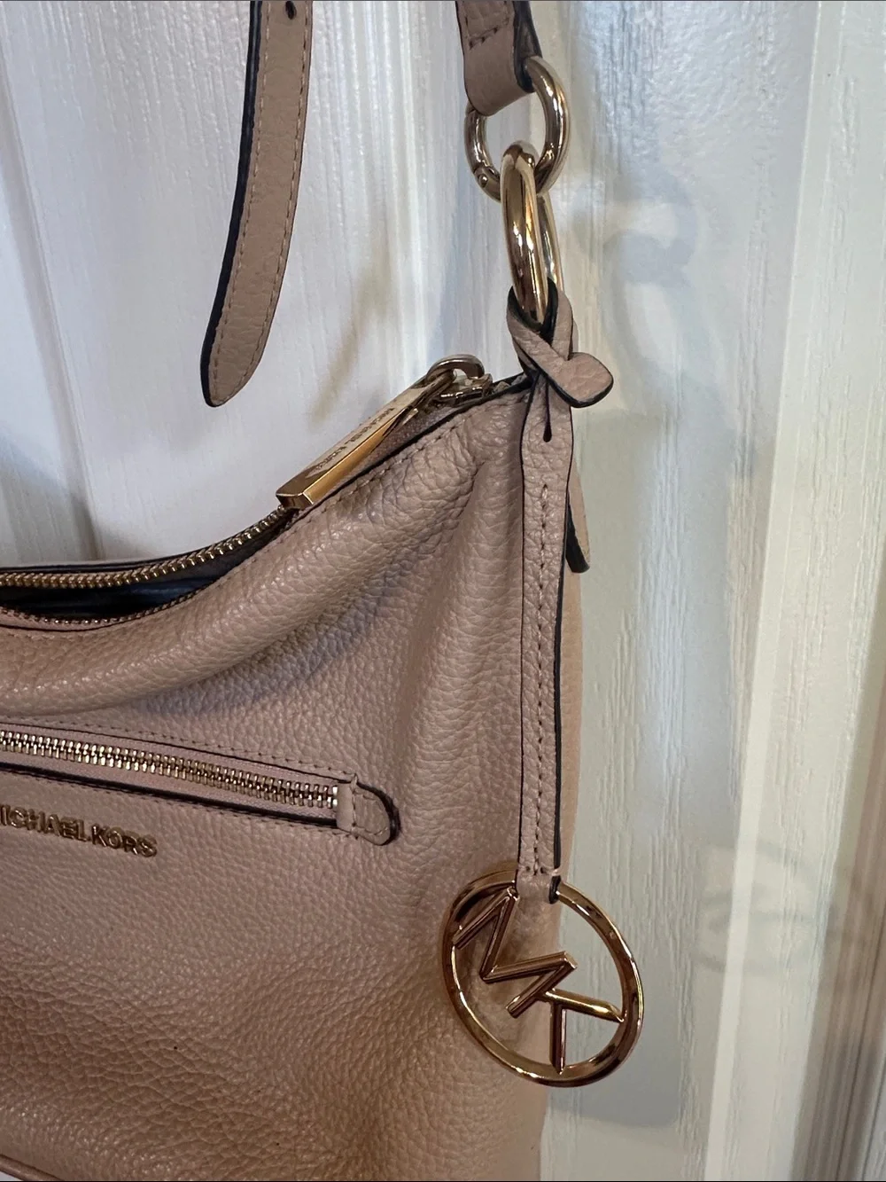 Michael Kors Beige Leather Shoulder Bag